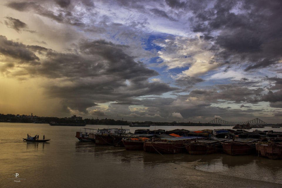 Photo of Kolkata, West Bengal, India by Plaban Bhattacharya