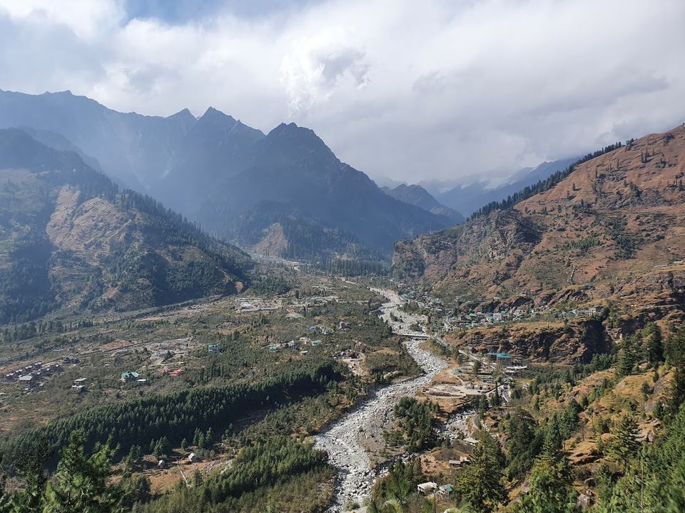 Photo of Bhrigu Lake Trek Start, Leh Manali Highway, Himachal Pradesh, India by Divya Golyan