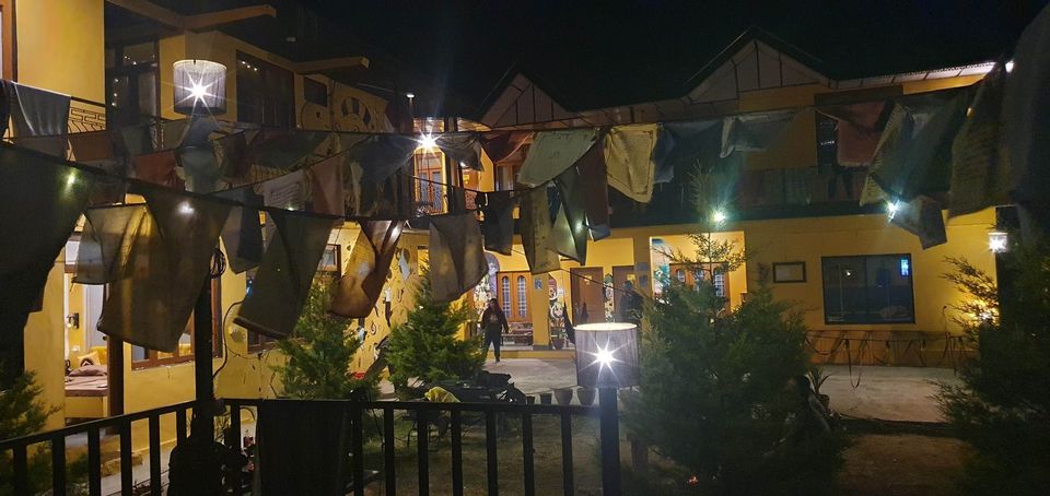 Photo of The Hosteller, Bir, Bir Road, Bir Colony, Chogan, Bir, Himachal Pradesh, India by Divya Golyan
