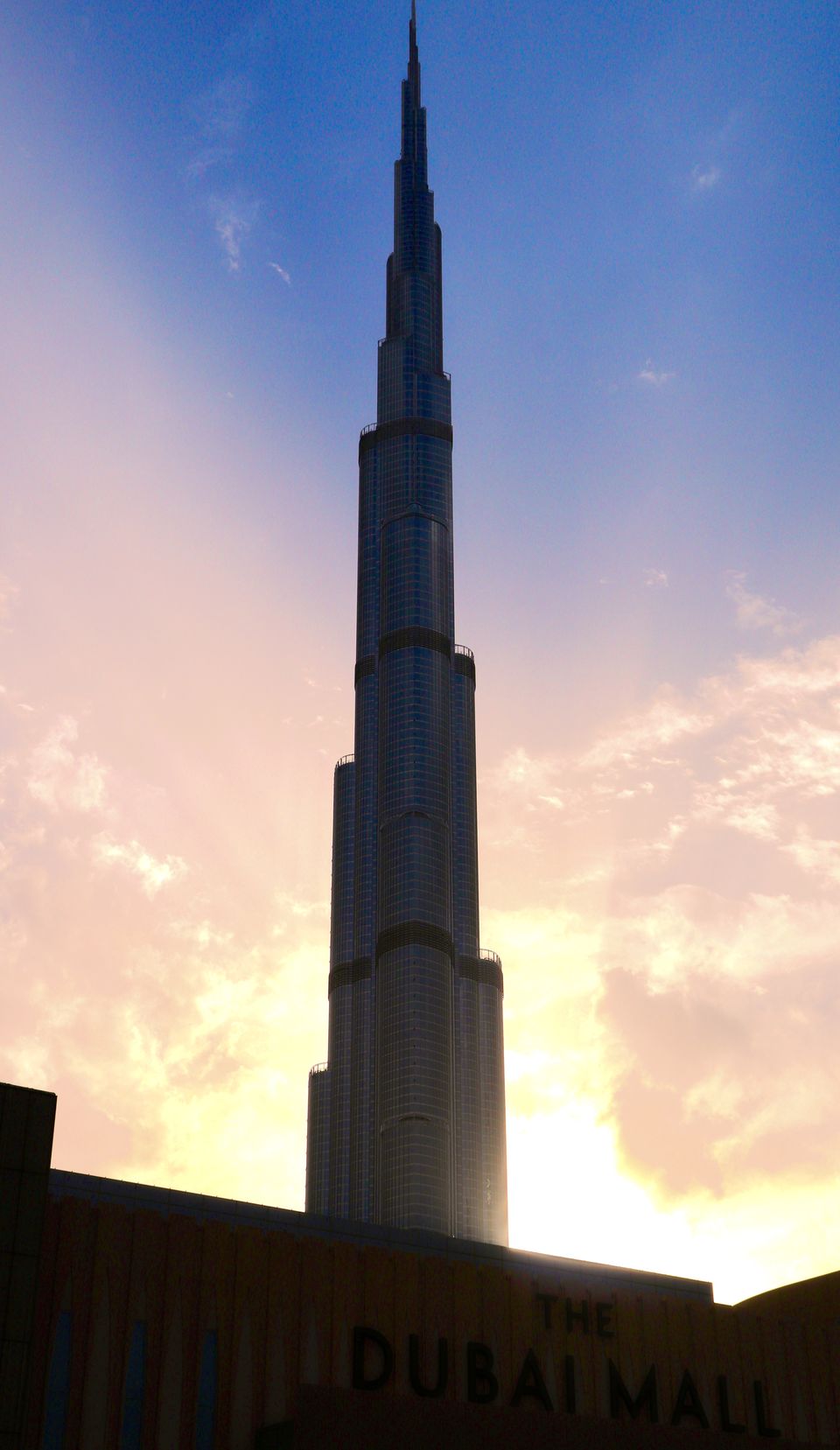 Photo of Burj Khalifa - Sheikh Mohammed bin Rashid Boulevard - Dubai - United Arab Emirates by avantika karwasara