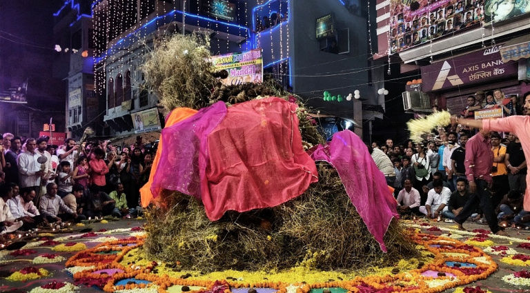 Photo of ‘KAPDE FAAD HOLI’ – PUSHKAR, RAJASTHAN 3/8 by Mallika Rohatgi