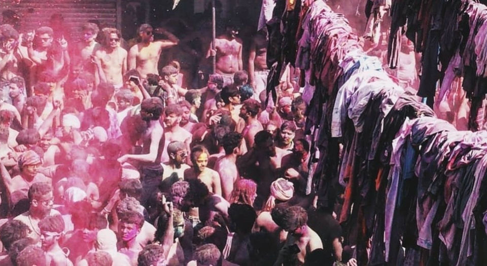Photo of ‘KAPDE FAAD HOLI’ – PUSHKAR, RAJASTHAN 6/8 by Mallika Rohatgi