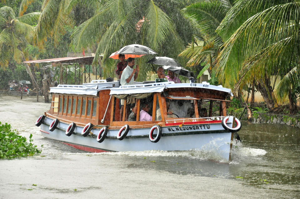 Photo of Why Kerala is the Best Honeymoon Destination! by Nikita Das - Vagabond Stories