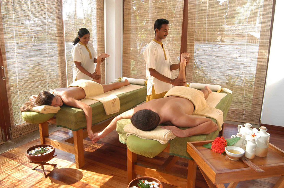 Photo of Explore the luxurious Kumarakom Lake Resort by Nikita Das - Vagabond Stories