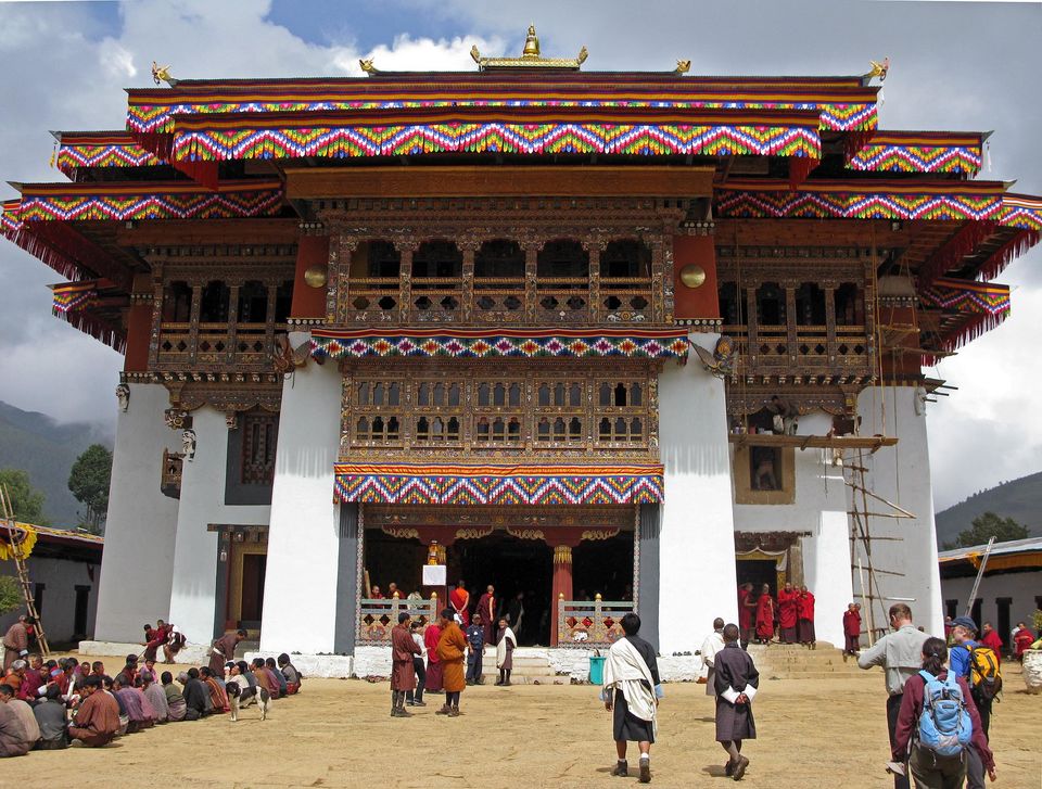 Photo of Gangtey Monastery, Wangdue Phodrang, Bhutan by Nikita Das - Vagabond Stories