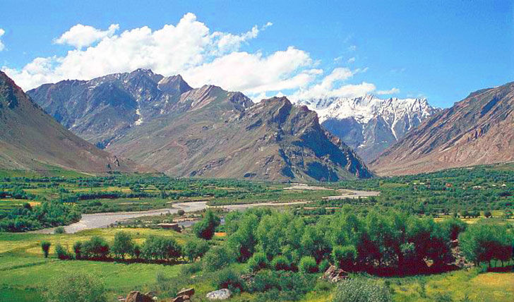 Photo of Breathtaking Hill stations in India you should visit before you breathe your last 7/38 by Priyanka Katiyar