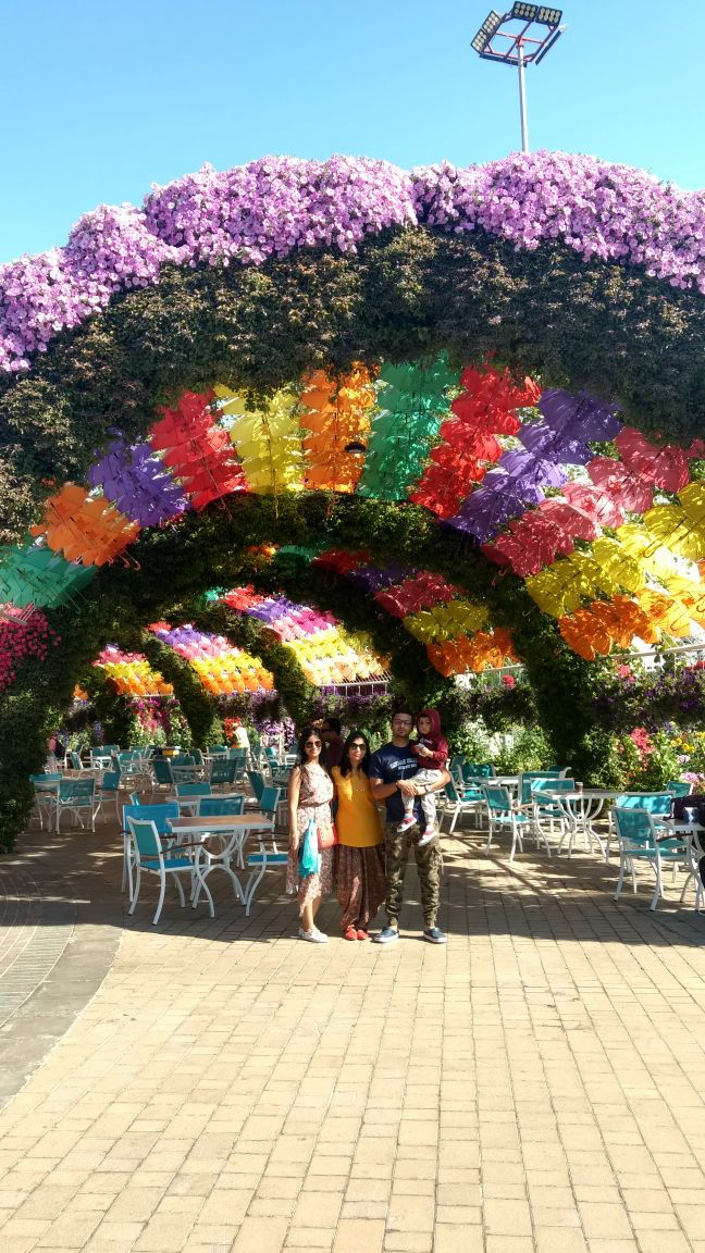 Photo of Miracle Garden 1 - Dubai - United Arab Emirates by Nikita Bansal