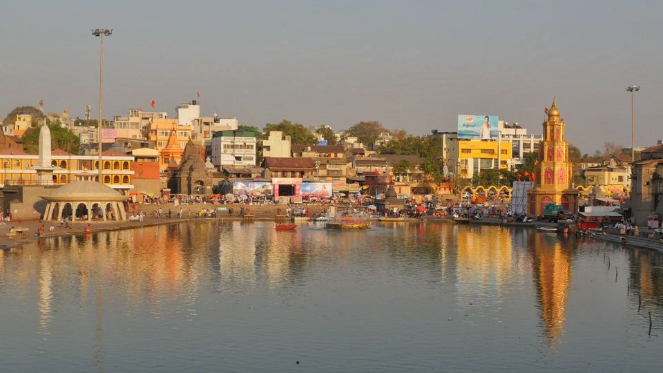 Photo of Life In And Around Nashik 2/9 by Satyajit More