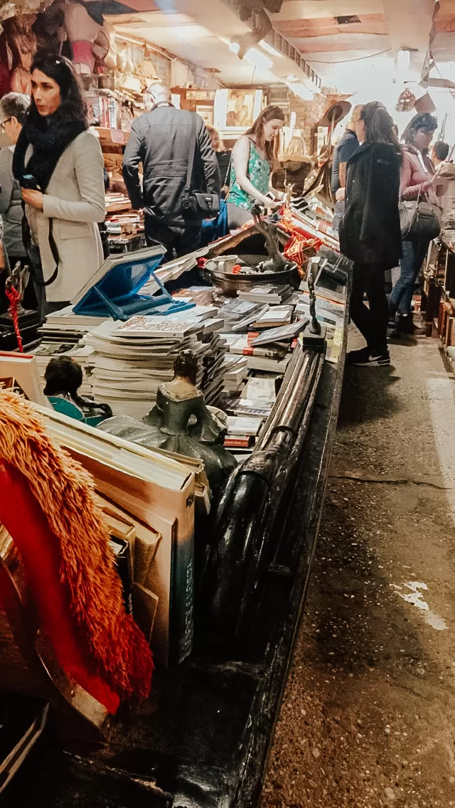 Photo of Libreria Acqua Alta, Calle Lunga Santa Maria Formosa, Venice, Metropolitan City of Venice, Italy by Raashi Singhi