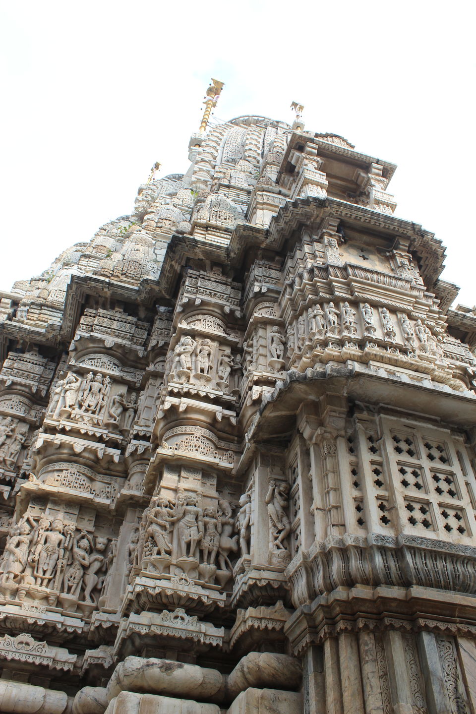Photo of Indo-Aryan style of architecture. Built in 1651 A.D. 2/3 by @Flight_n_flipflops