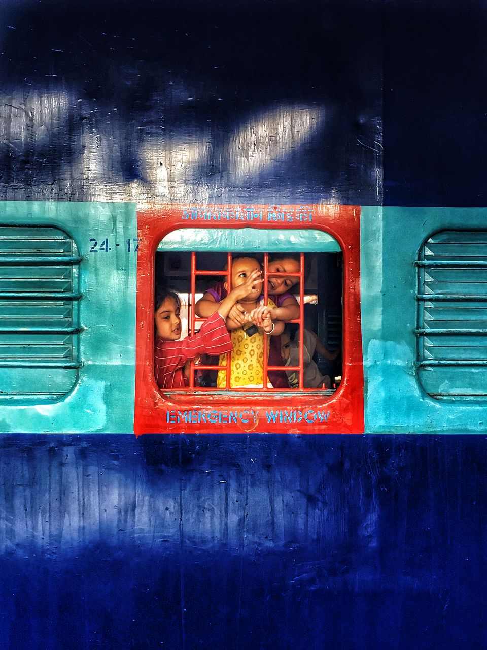 Photo of Window Seat without a blink of sleep. #TravelGoal. 1/5 by @Flight_n_flipflops