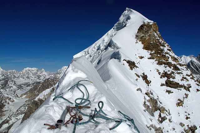 Photo of 5 Most Popular Climbing Peaks in Nepal 3/5 by Rupak Parajuli