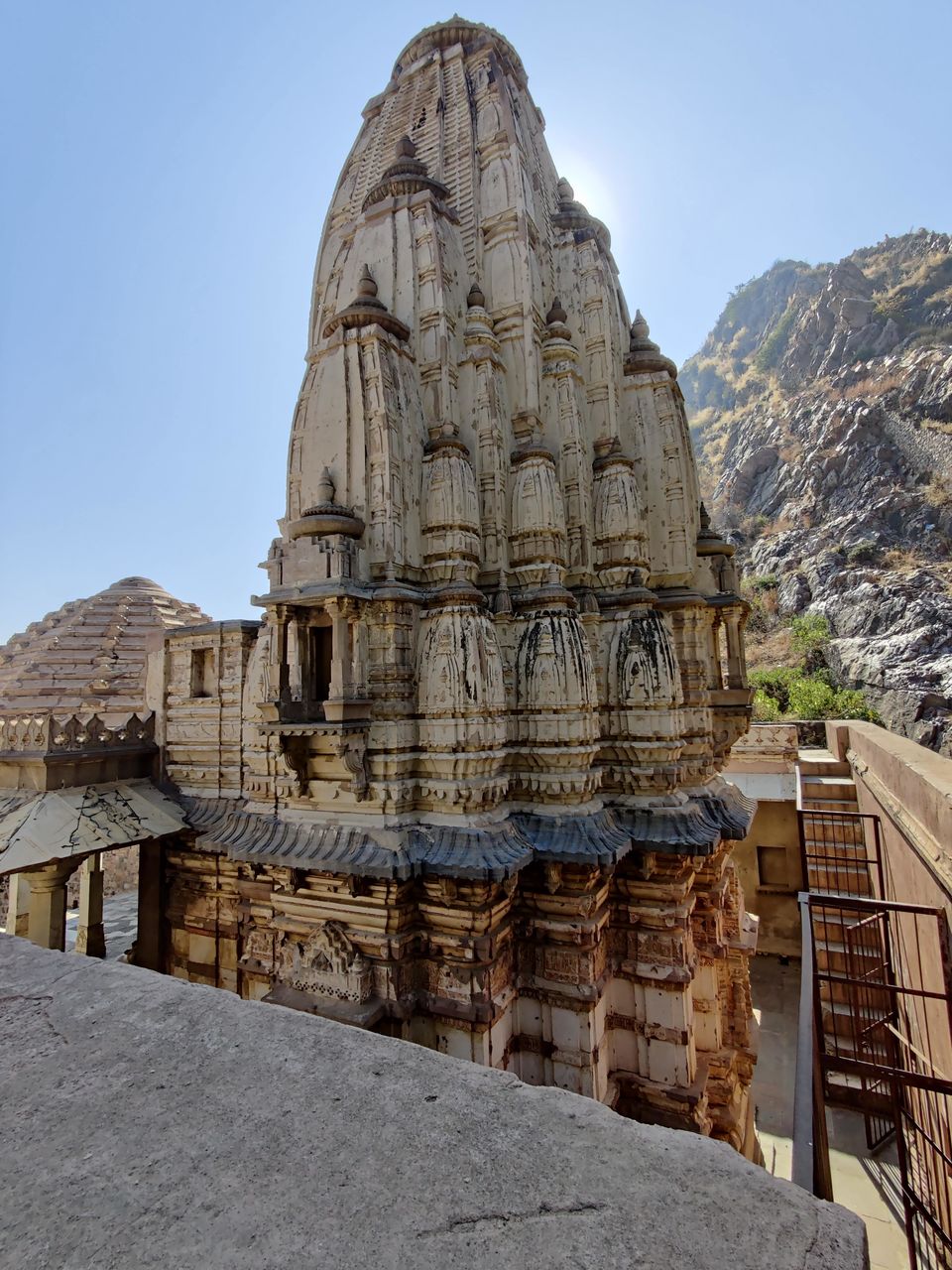 Photo of Bhangarh Fort - Scary or not?? by Deepak Kapoor
