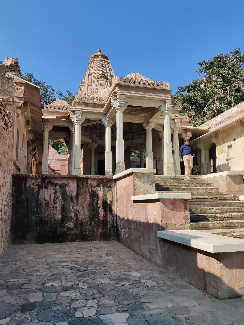 Photo of Bhangarh Fort - Scary or not?? by Deepak Kapoor
