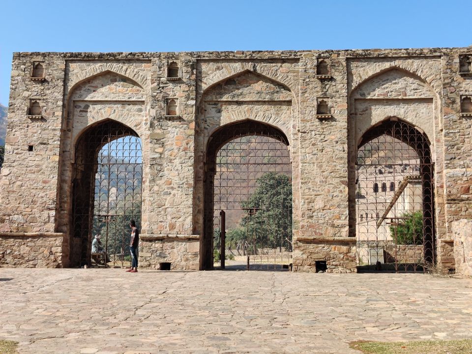 Photo of Bhangarh Fort - Scary or not?? by Deepak Kapoor