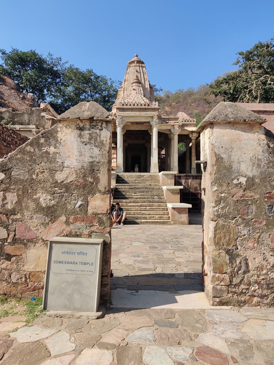 Photo of Bhangarh Fort - Scary or not?? by Deepak Kapoor