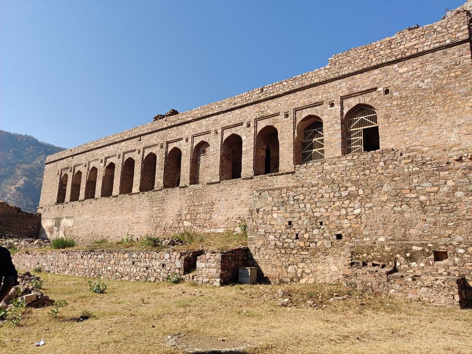 Photo of Bhangarh Fort - Scary or not?? by Deepak Kapoor