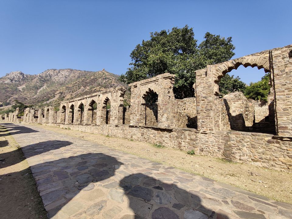 Photo of Bhangarh Fort - Scary or not?? by Deepak Kapoor