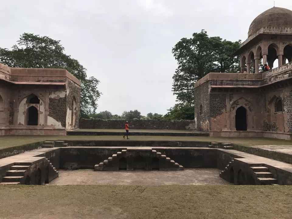 Photo of Roopmati Pavilion, Mandav, Madhya Pradesh, India by Abhilaasha Nagarajan
