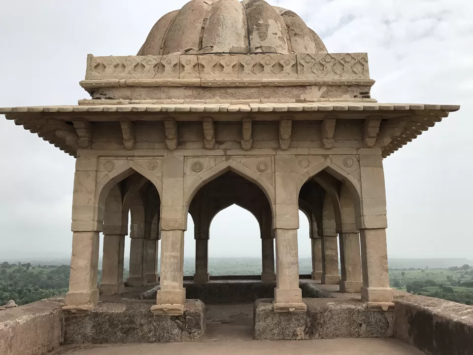 Photo of Roopmati Pavilion, Mandav, Madhya Pradesh, India by Abhilaasha Nagarajan