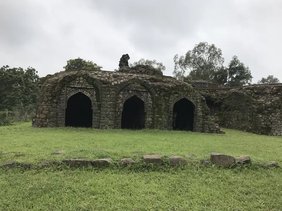 Photo of Roopmati Pavilion, Mandav, Madhya Pradesh, India by Abhilaasha Nagarajan