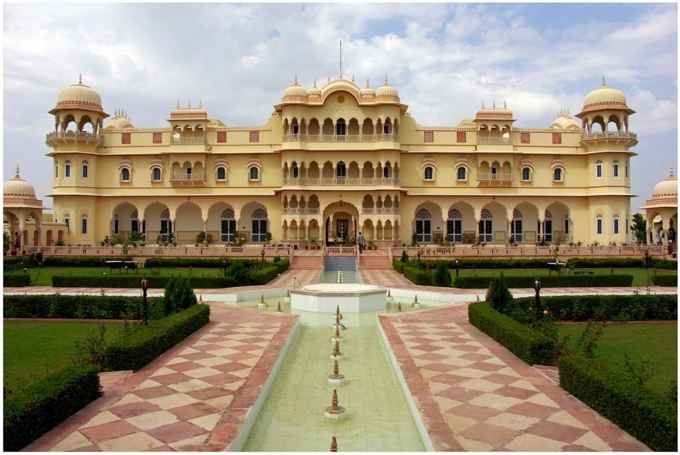 Photo of The Golden Triangle Tour of India 7/7 by Shubham Varshney