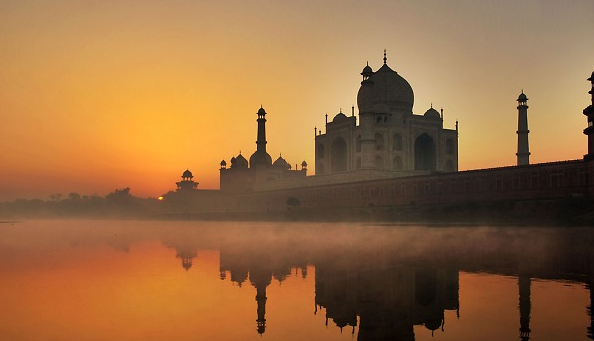 Photo of A Trip To Taj Mahal: Discovering Historic Wonder Of India 3/3 by Shubham Varshney