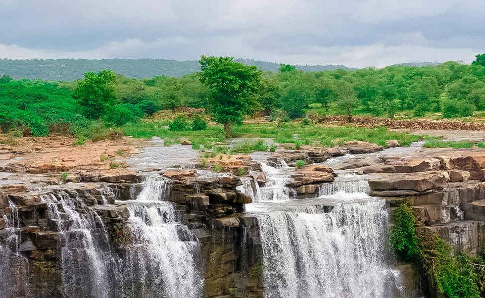 Photo of Explore These Stunning Waterfalls on Your Next Trip to Rajasthan by Mouna Nanaiah
