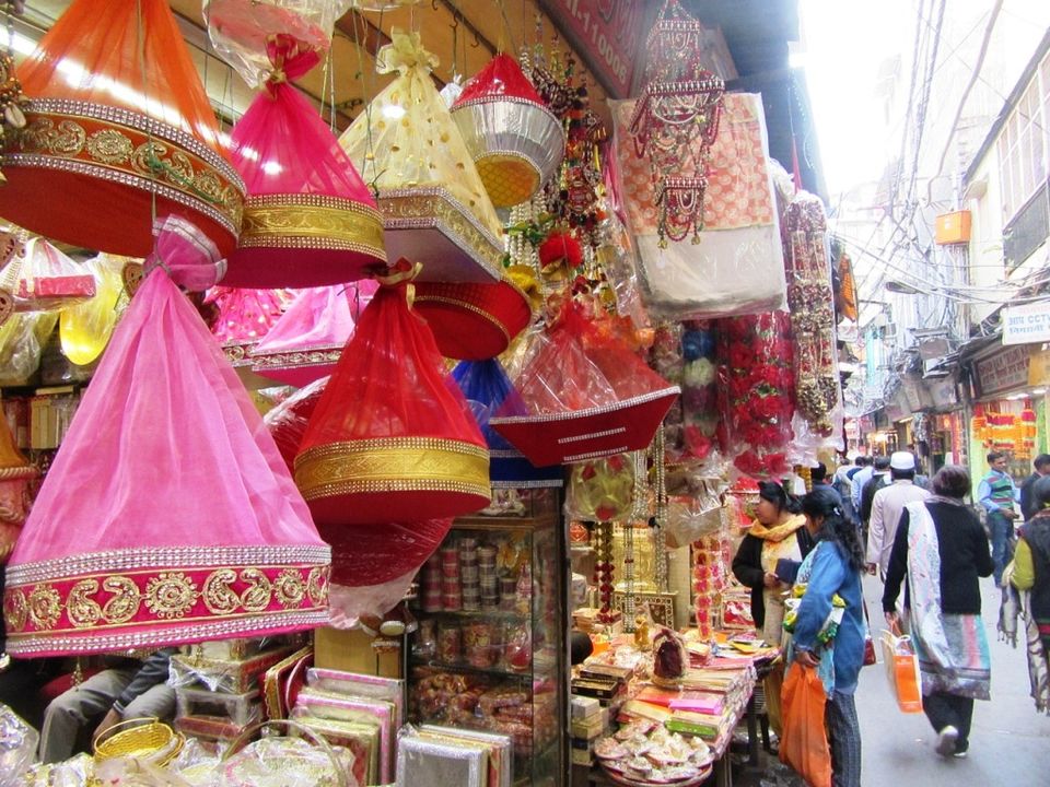 Photo of Shopping in Delhi by Isha Anandpura