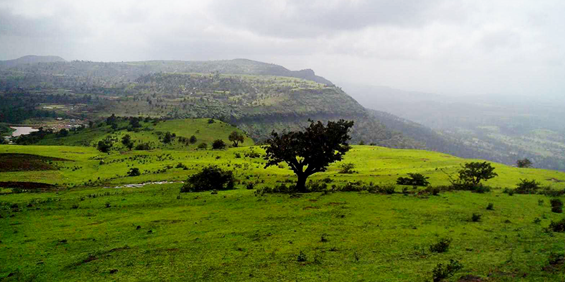 Photo of Saputara Hill Station, Saputara, Gujarat, India by Tripanians