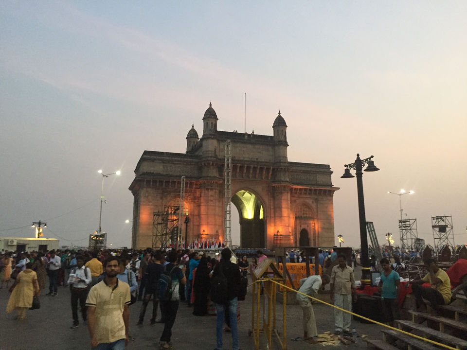 Photo of Mumbai, Maharashtra, India by Shiva Kumar Bashetti