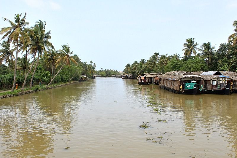 Photo of House boat in the back waters of Alleppy by Shiva Kumar Bashetti