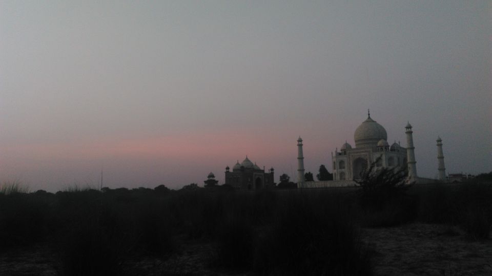Photo of Adventures with the Taj at Dawn 1/3 by Soniya Kanchan