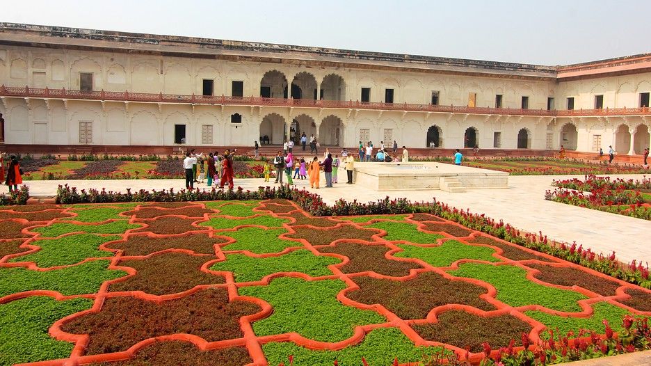 Photo of How To Enjoy A Hassle Free Same Day Tour Agra 3/3 by Agra City Tour