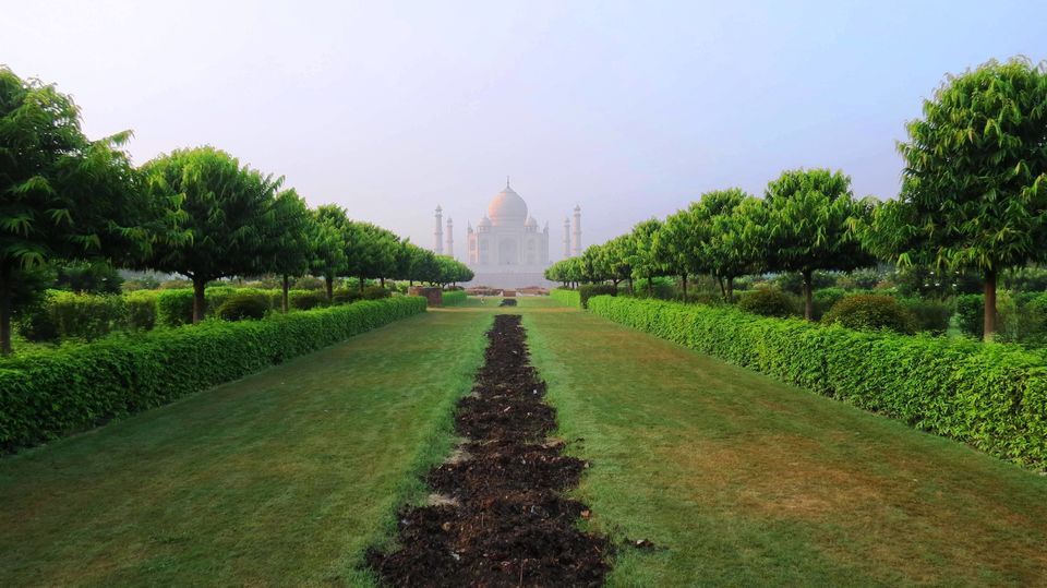 Photo of How To Enjoy A Hassle Free Same Day Tour Agra 2/3 by Agra City Tour