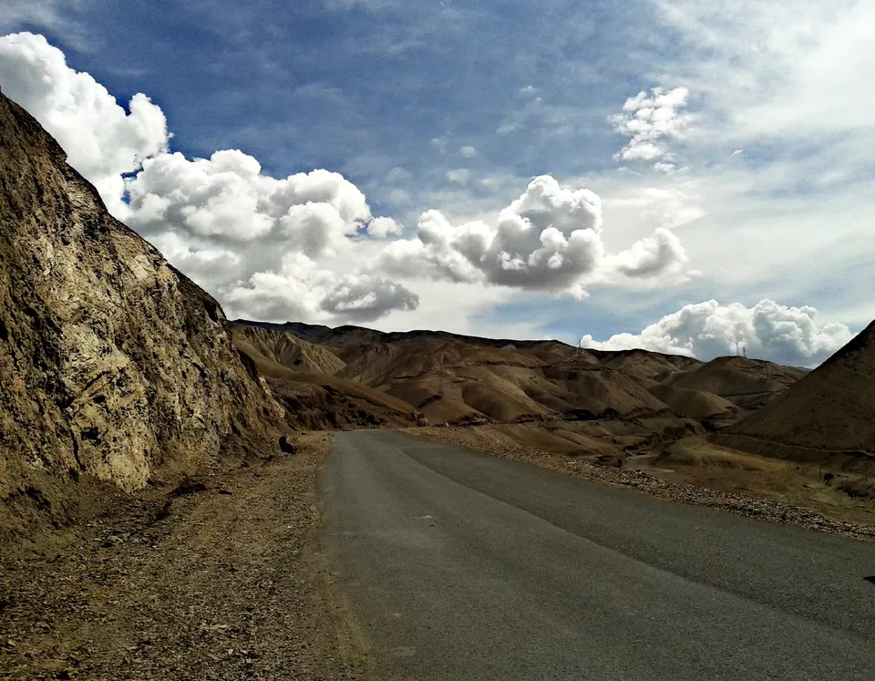 Photo of The Colors of Leh: Beautiful Pictures on Way to Leh by Harleen Sandhu
