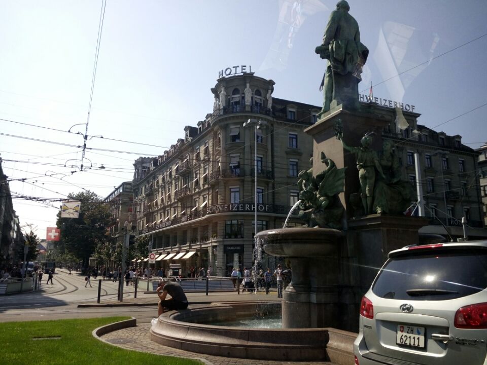 Photo of Pampering myelf @ Zurich by akhileshparmanu