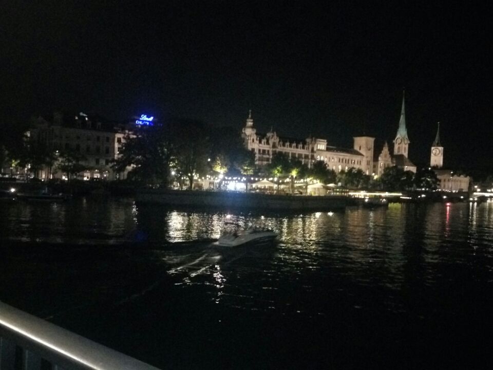Photo of Zürich, Switzerland by akhileshparmanu