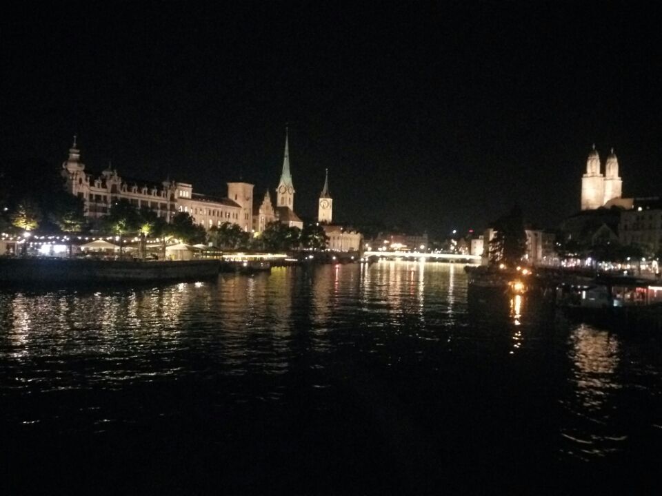 Photo of Zürich, Switzerland by akhileshparmanu