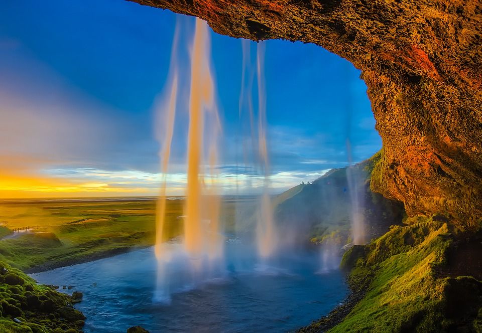 Photo of 5 Must Do Things In Iceland 1/6 by Sarah Williams