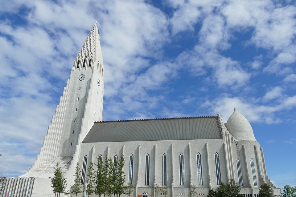Photo of 5 Must Do Things In Iceland 3/6 by Sarah Williams