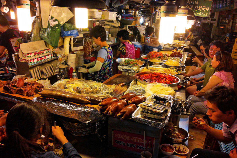 Photo of Bukchon Hanok Village, 계동길 Gahoe-dong, Jongno-gu, Seoul, South Korea by Tripoto