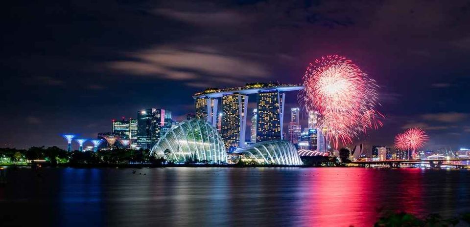 Photo of Visit These 6 Night Markets In Singapore And Watch The Lion City Come Alive by Tripoto