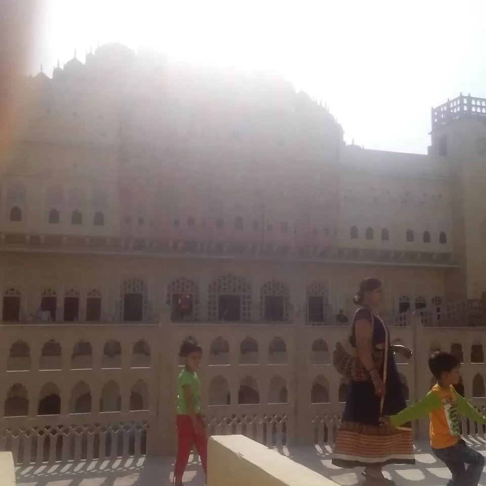 Photo of Hawa Mahal, Hawa Mahal Road, Badi Choupad, J.D.A. Market, Kanwar Nagar, Jaipur, Rajasthan, India by Kajal Agrawal