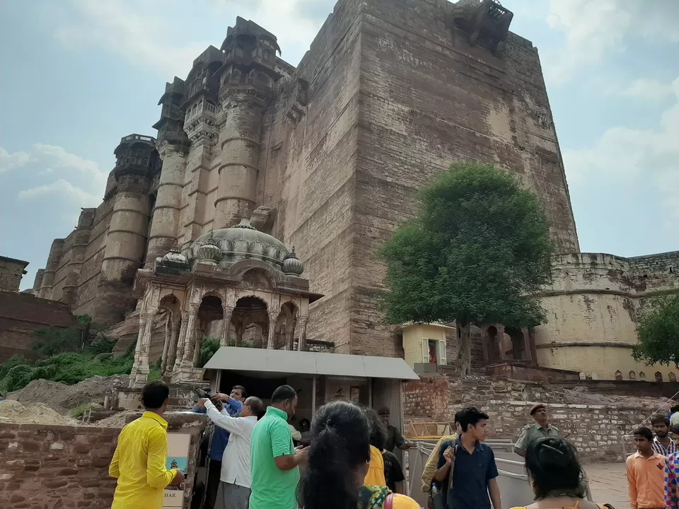Photo of Mehrangarh Fort view point, Sodagaran Mohalla, Jodhpur, Rajasthan, India by Kajal Agrawal