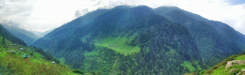 Photo of Looking for hidden waterfalls in Waichin Valley (and found some) by Vaibhav Gangrade