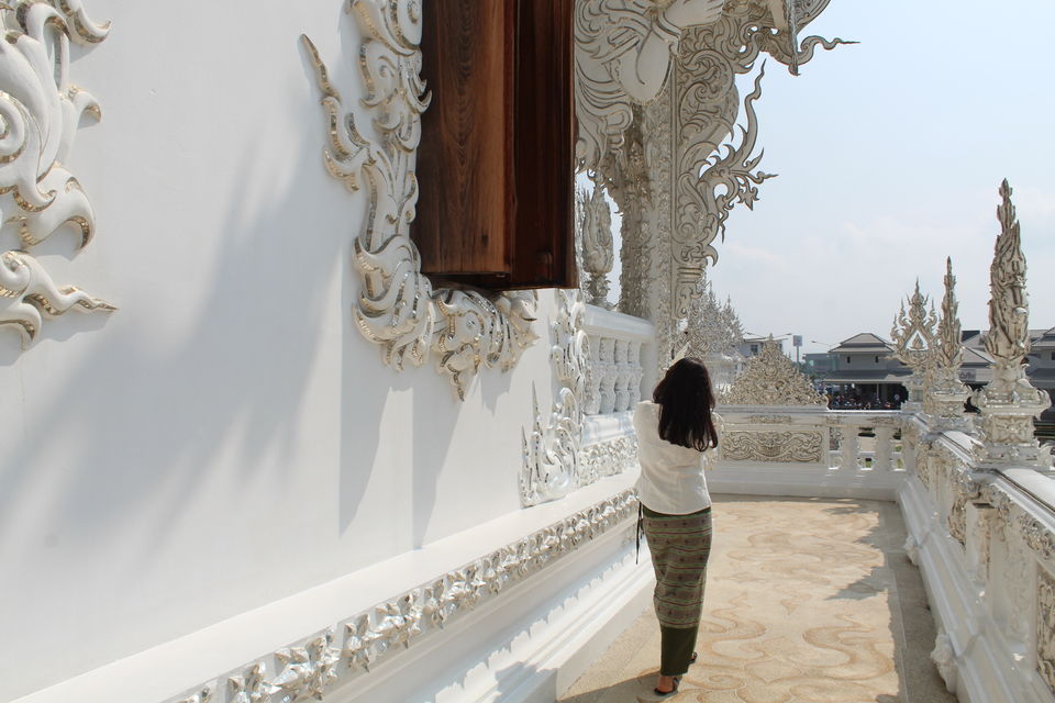 Photo of Blue Black And White: The 3 Temples in Chiang Rai that can inspire your soul! by Yashodhara Roy