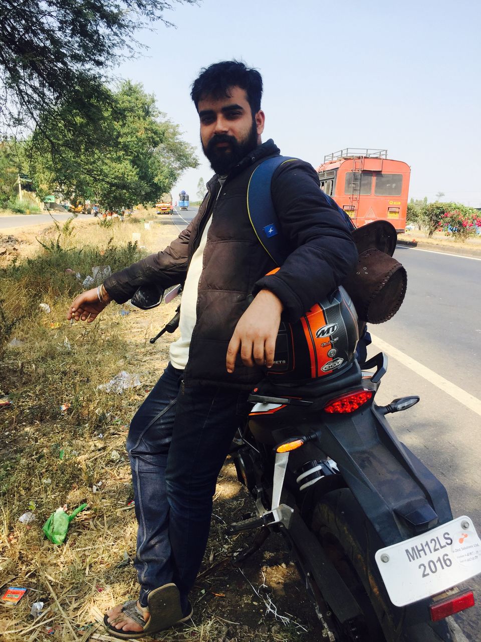 Photo of The rubber smokers - Pune to Goa on Motorcycle !~~~~~#Ayeebutull 1/2 by Shikhar Anand