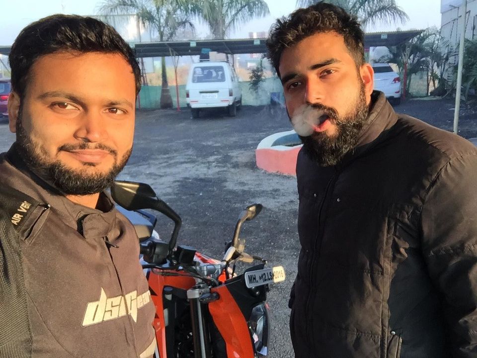 Photo of The rubber smokers - Pune to Goa on Motorcycle !~~~~~#Ayeebutull 2/2 by Shikhar Anand