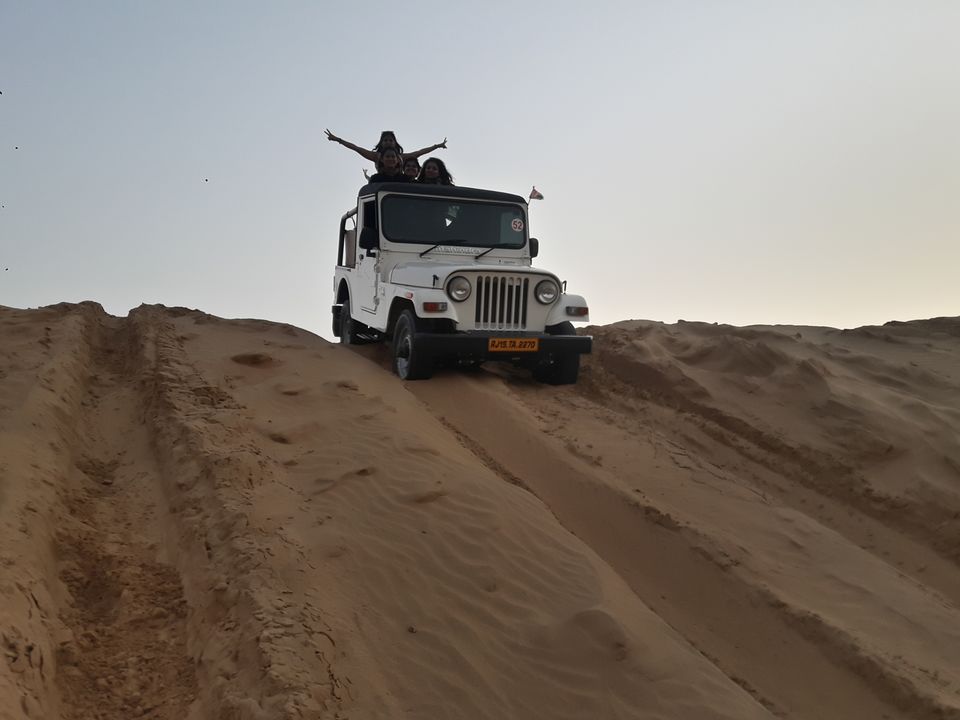 Photo of Sam Sand Dunes, Kanoi, Rajasthan, India by Mitali Deshmukh